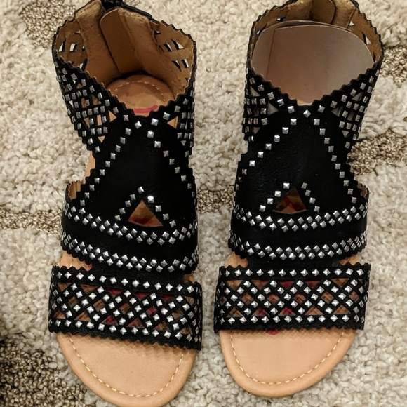 I❤️yokids new girls black gladiator sandals - Picture 2 of 4